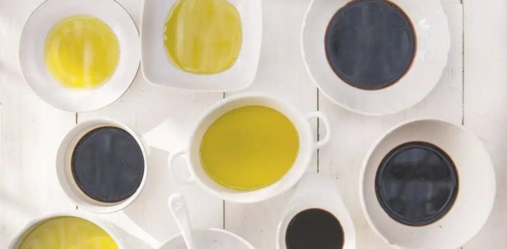 oil and vinegar in bowls